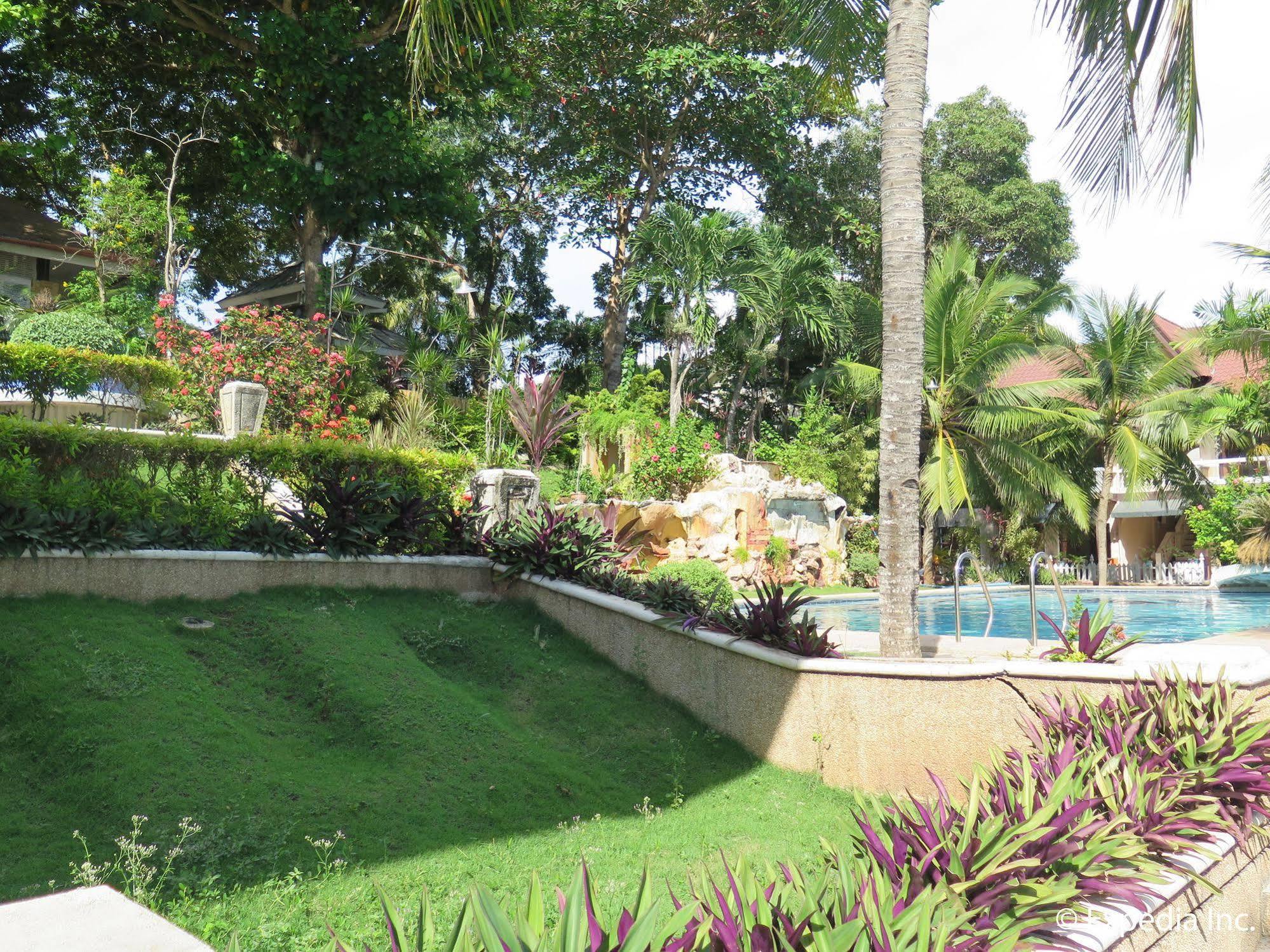 Bohol Divers Resort Totolan Bagian luar foto